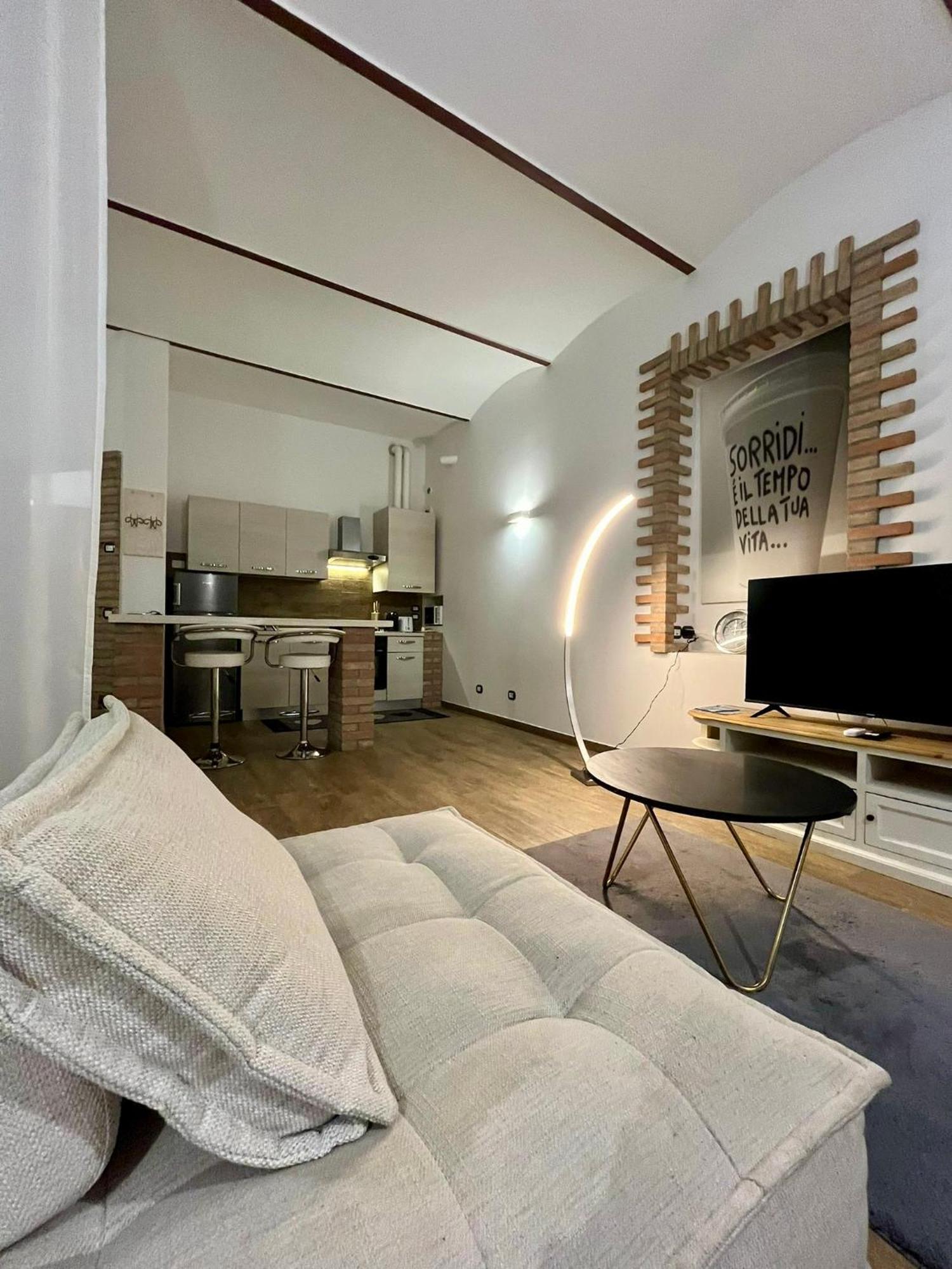 דירות מאנטובה Residenza Corrado By Almanova Residenze מראה חיצוני תמונה